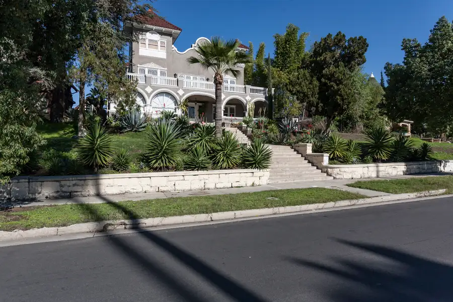 The Pomeroy Photo 1