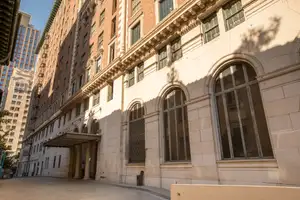 1920's Era Hotel Photo 3