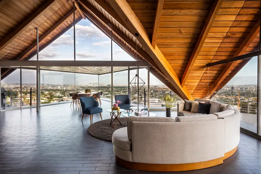 Gesner Hollywood Hills Photo 1