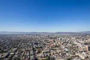 Downtown Luxury Hotel Photo 4