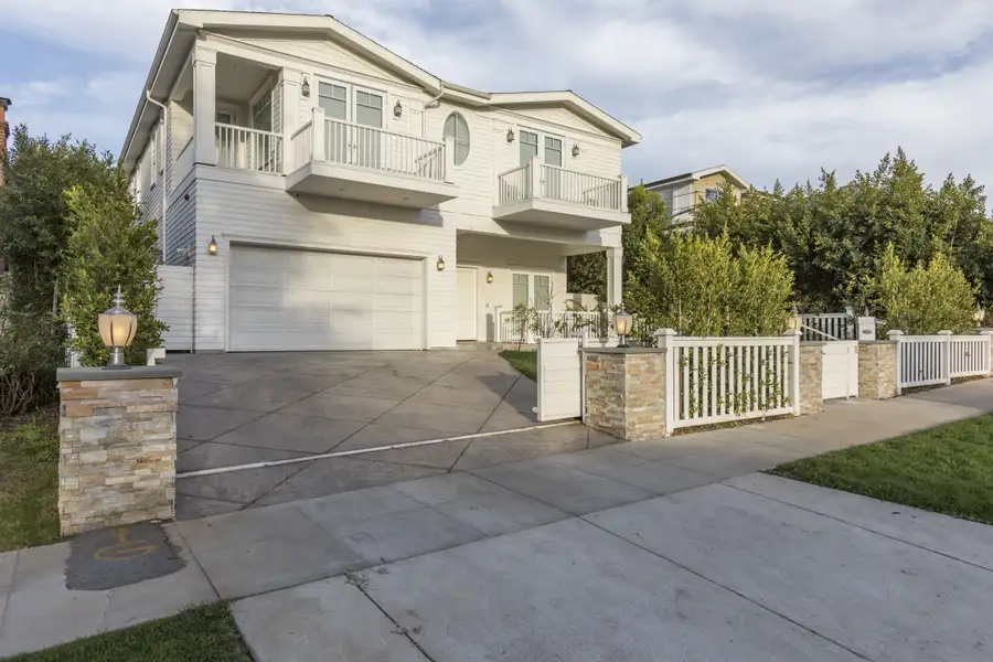 New California No.14 Photo 1