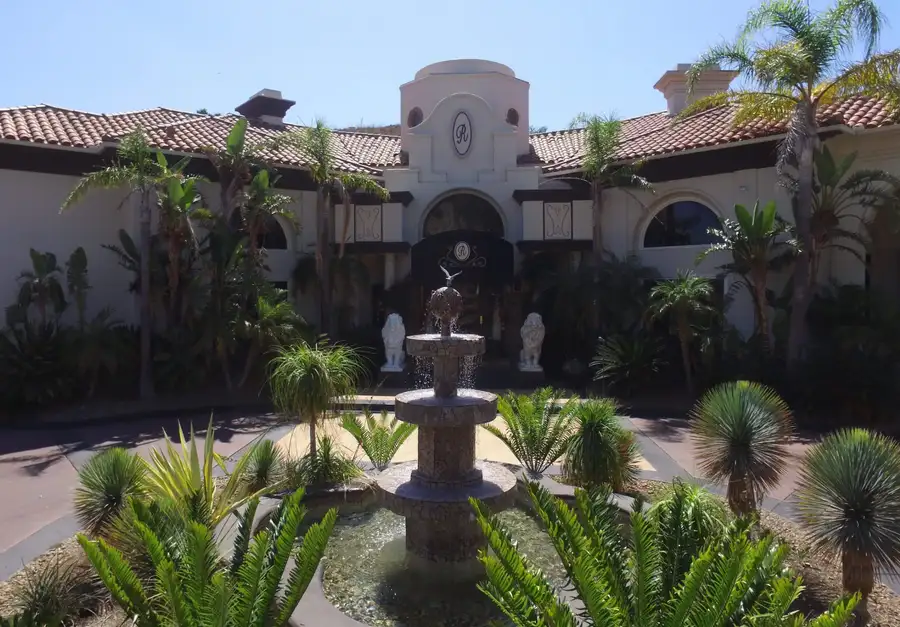 Vines and Views, Orange County Photo 1