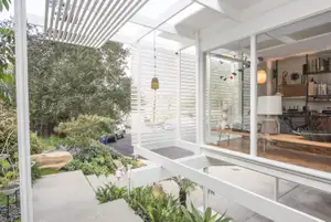 Mid Century Hideaway Photo 4