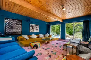 Laurel Canyon MCM Retreat Photo 3