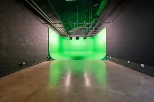 Maximum Studio B Photo 2