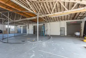 Warehouse No.430 Photo 3