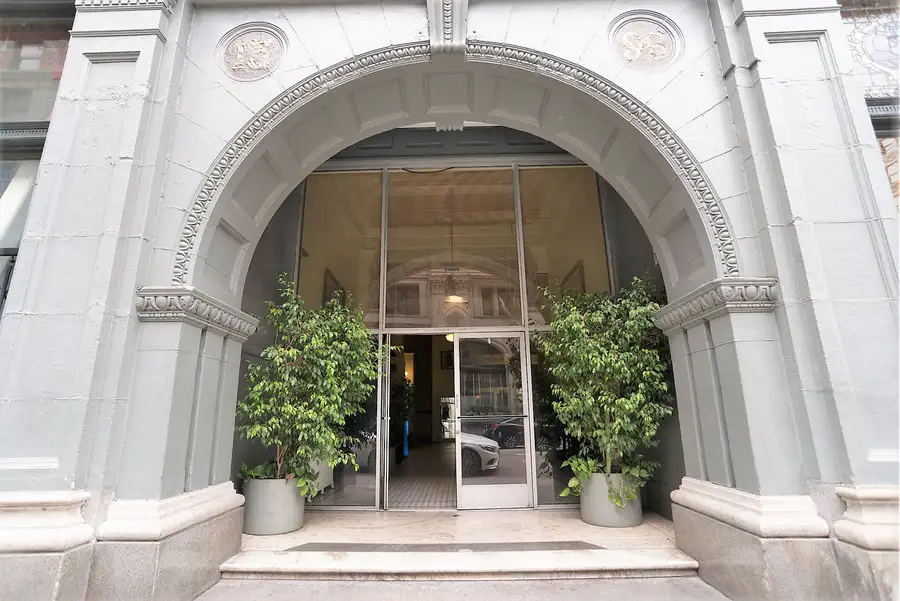 Paradise Alley Photo 1