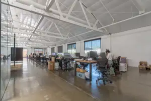 Modern Office No.7 Photo 4