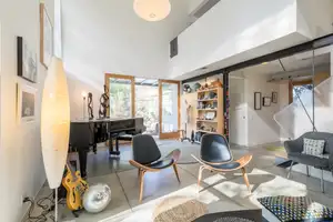 Modern No.900 Photo 4