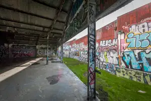Graffiti Barn Photo 4