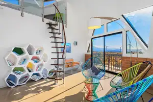Dome House Photo 2