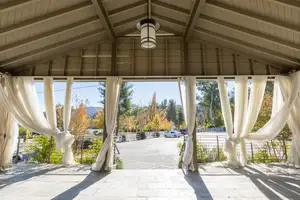 Lakefront Country Club Photo 2