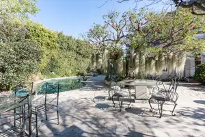 Decorative Delight Photo 3