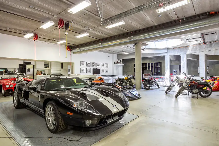 Tony Stark's Garage Photo 1