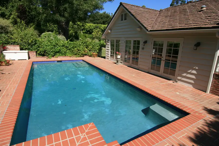 Americana No.10 Photo 1