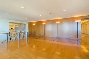 Large Warehouse/Office Space Photo 3