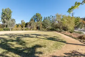 Lakefront Country Club Photo 4