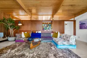 Laurel Canyon MCM Retreat Photo 4