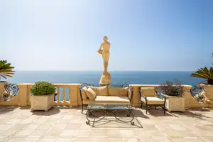 Palisades Villa Photo 4
