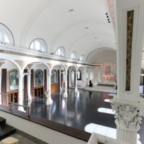 arched-ceiling-natural-light-ballroom-18