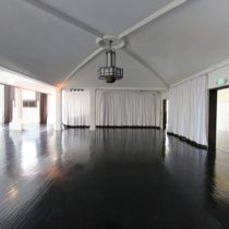 arched-ceiling-natural-light-ballroom-25