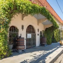 historic-winery-in-the-heart-of-la-093