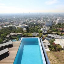 modern-designer-home-with-full-la-view-03