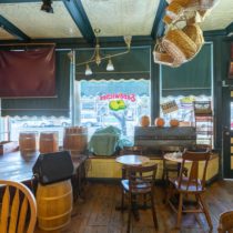 rustic-general-store-cafe-06