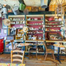 rustic-general-store-cafe-09